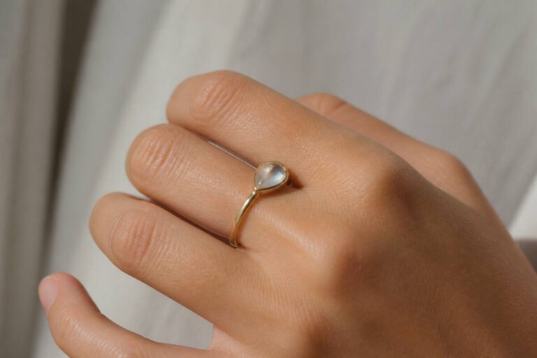 Ring kopen: praktische kooptips, combineren met outfits en onderhoud